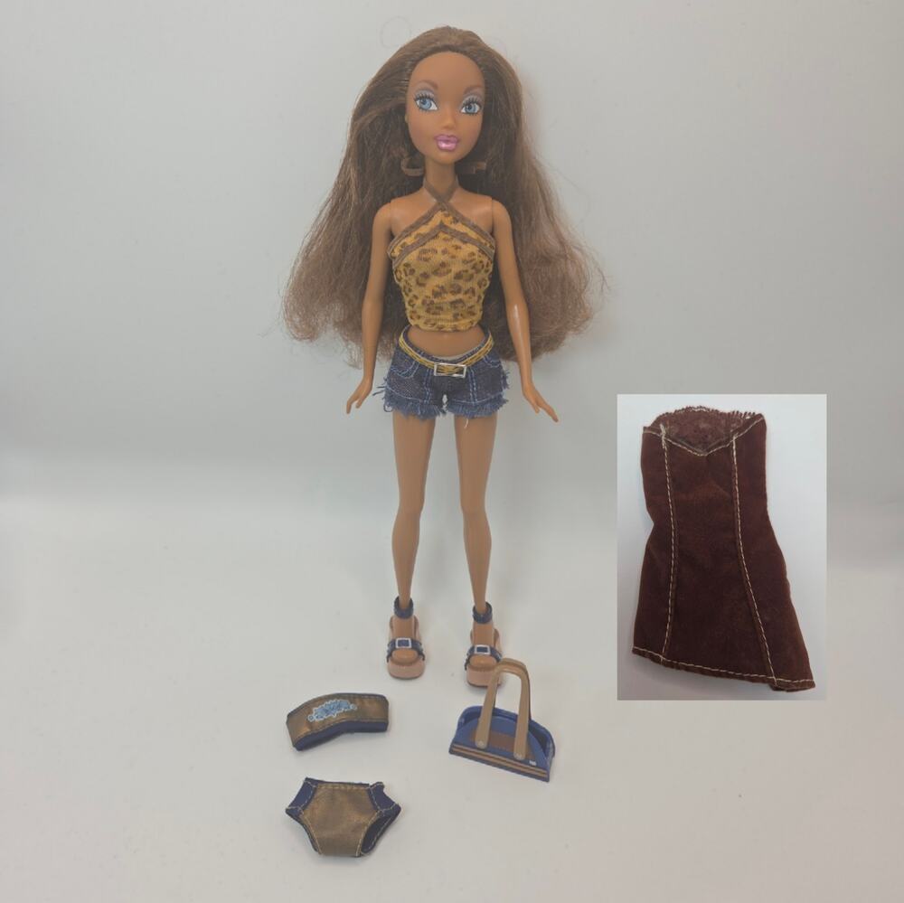 2002 Mattel Barbie My Scene My City My Style Spring Break Madison Doll + Clothes